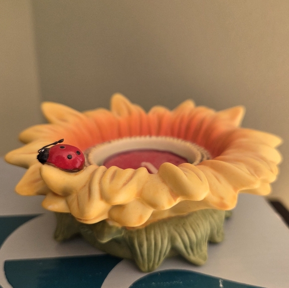 Partylite Votive Candle Holders P7119 Sunflower Buddies Tealight Porcelain NIB - Picture 6 of 7